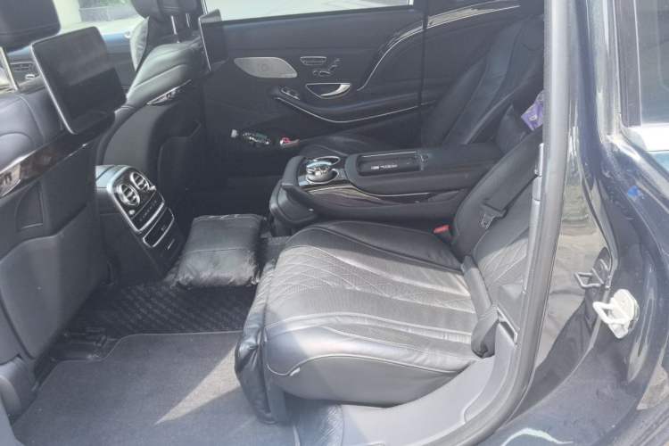 Used Mercedes-Benz Maybach S-Class 2018 S 450 4MATIC Left Rear Seat