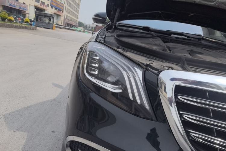 Used Mercedes-Benz Maybach S-Class 2018 S 450 4MATIC Right Front Headlight