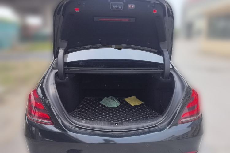 Used Mercedes-Benz Maybach S-Class 2018 S 450 4MATIC Trunk