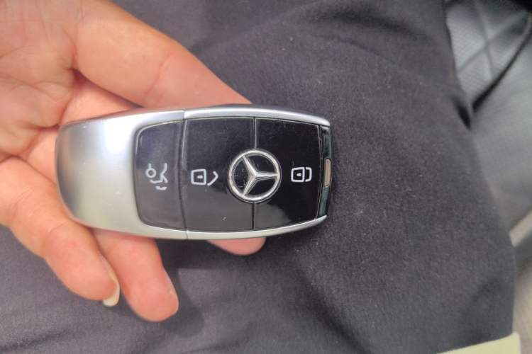 Used Mercedes-Benz Maybach S-Class 2018 S 450 4MATIC Vehicle Key