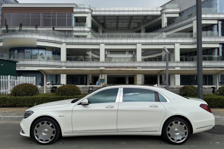 Used Mercedes-Benz Maybach S-Class 2018 S 560 4MATIC Exterior 2