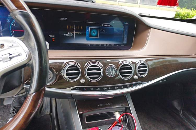 Used Mercedes-Benz Maybach S-Class 2019 S 560 4MATIC Audio And AC Panel