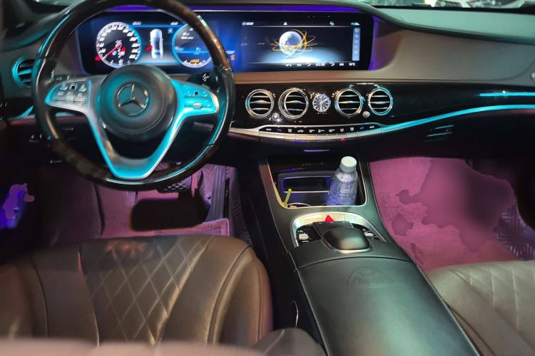 Used Mercedes-Benz Maybach S-Class 2019 S 450 4MATIC Center Console