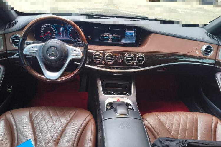 Used Mercedes-Benz Maybach S-Class 2019 S 450 4MATIC Center Console