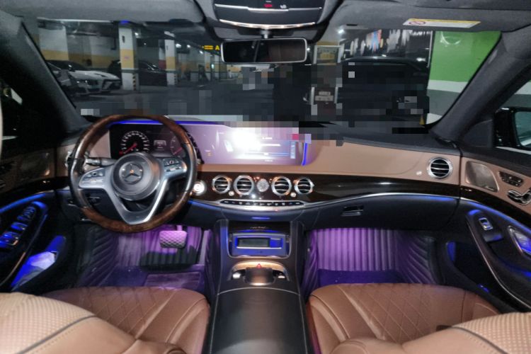 Used Mercedes-Benz Maybach S-Class 2019 S 450 4MATIC Center Console
