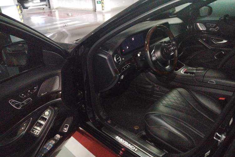 Used Mercedes-Benz Maybach S-Class 2019 S 450 4MATIC Driver Seat