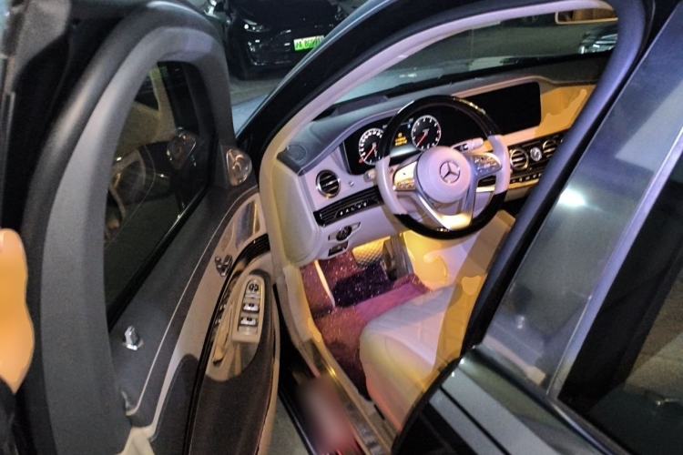 Used Mercedes-Benz Maybach S-Class 2019 S 680 Dual-Tone Collector's Edition Driver Seat