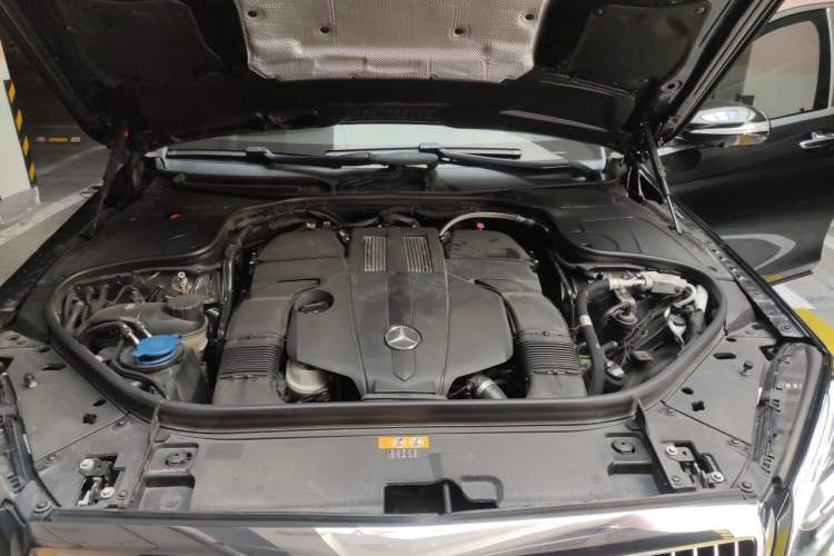 Used Mercedes-Benz Maybach S-Class 2019 S 450 4MATIC Engine Bay