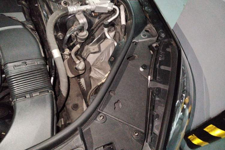 Used Mercedes-Benz Maybach S-Class 2019 S 450 4MATIC Engine Bay Left