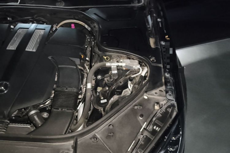 Used Mercedes-Benz Maybach S-Class 2019 S 450 4MATIC Engine Bay Left