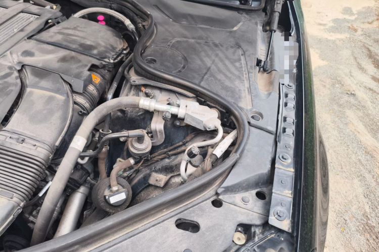 Used Mercedes-Benz Maybach S-Class 2019 S 450 4MATIC Engine Bay Left