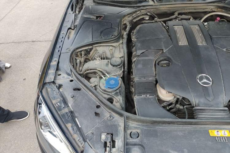 Used Mercedes-Benz Maybach S-Class 2019 S 450 4MATIC Engine Bay Right