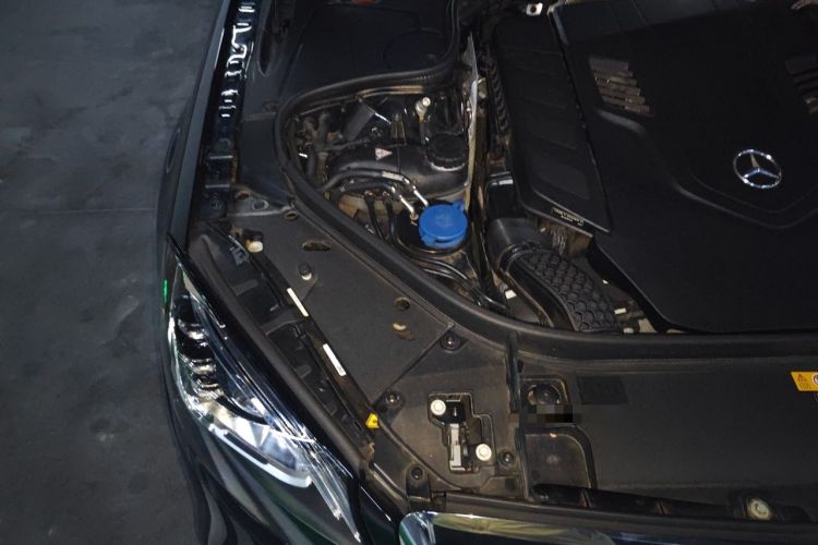 Used Mercedes-Benz Maybach S-Class 2019 S 560 4MATIC Engine Bay Right