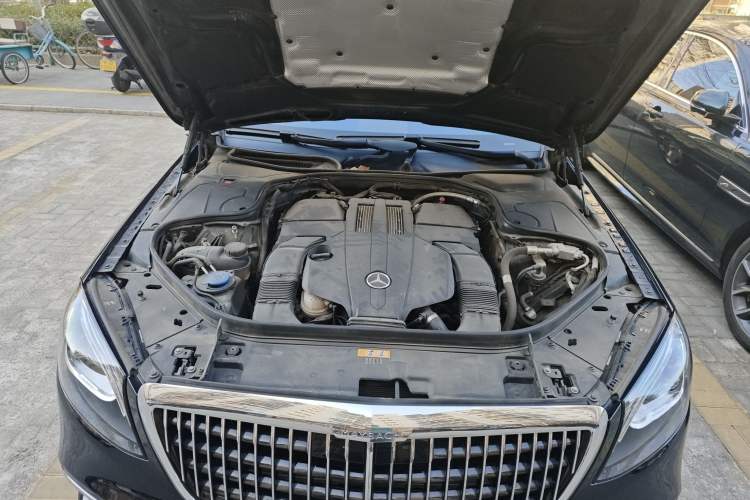 Used Mercedes-Benz Maybach S-Class 2019 S 450 4MATIC Engine Bay