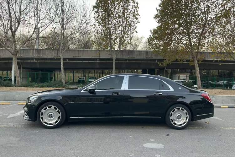 Used Mercedes-Benz Maybach S-Class 2019 S 450 4MATIC Exterior 4