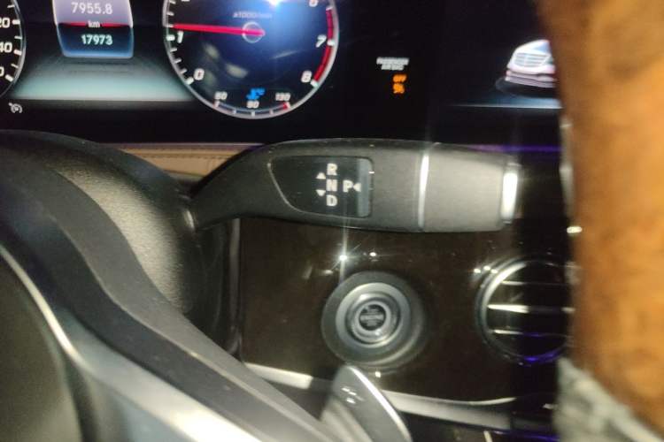 Used Mercedes-Benz Maybach S-Class 2019 S 450 4MATIC Gear Lever