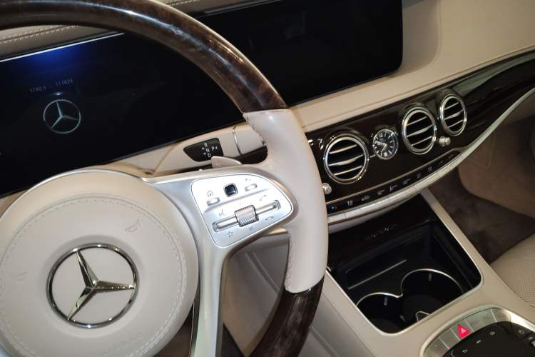 Used Mercedes-Benz Maybach S-Class 2019 Refresh S 450 4MATIC Gear Lever