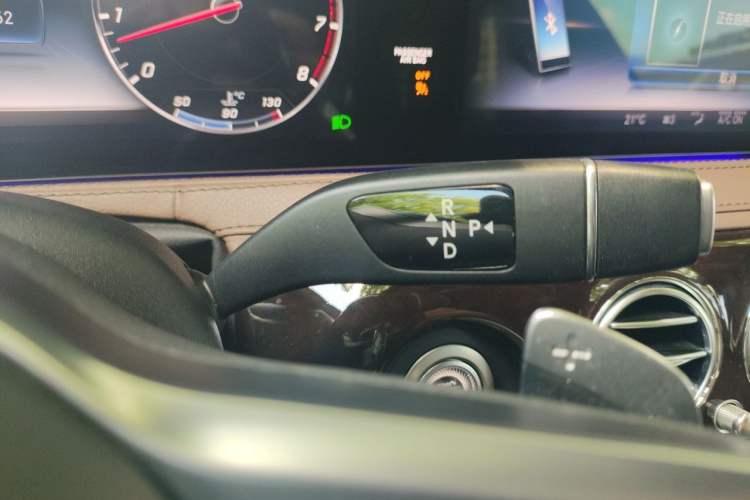 Used Mercedes-Benz Maybach S-Class 2019 S 450 4MATIC Gear Lever