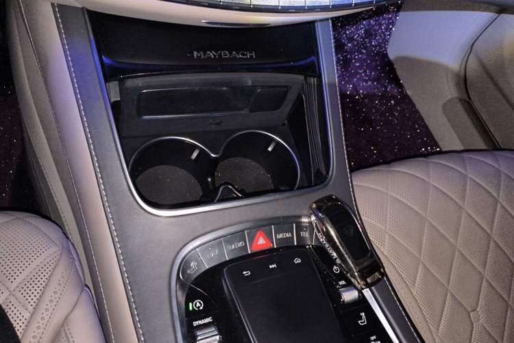 Used Mercedes-Benz Maybach S-Class 2019 S 680 Dual-Tone Collector's Edition Gear Lever