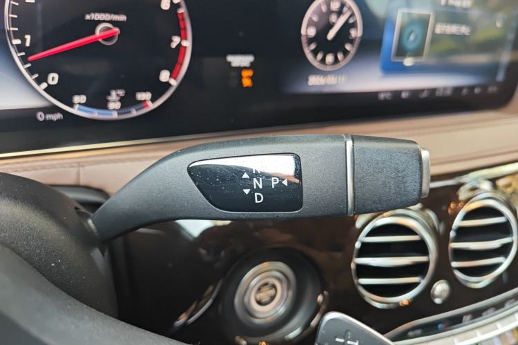 Used Mercedes-Benz Maybach S-Class 2019 S 450 4MATIC Gear Lever