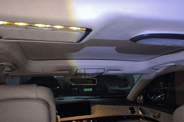 Used Mercedes-Benz Maybach S-Class 2019 S 680 Dual-Tone Collector's Edition Headliner