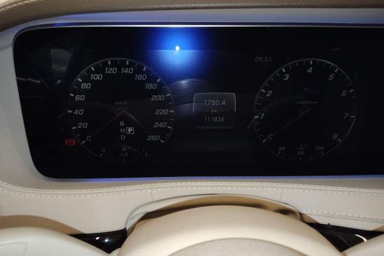 Used Mercedes-Benz Maybach S-Class 2019 Refresh S 450 4MATIC Instrument Cluster