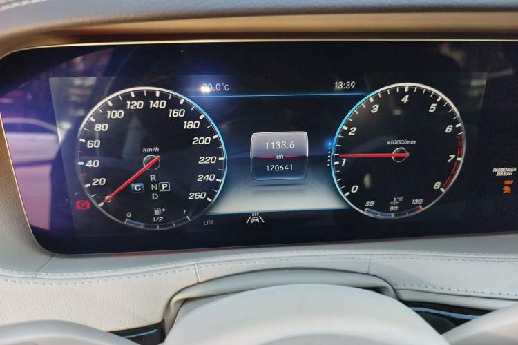 Used Mercedes-Benz Maybach S-Class 2019 Refresh S 450 4MATIC Instrument Cluster