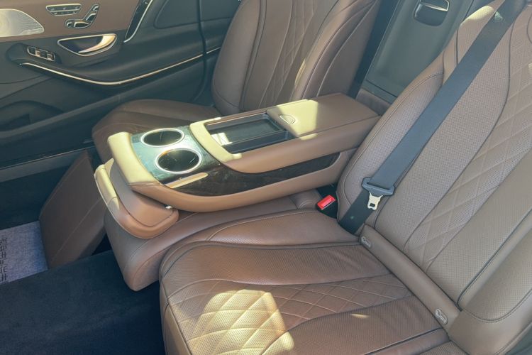 Used Mercedes-Benz Maybach S-Class 2019 S 450 4MATIC Interior 1