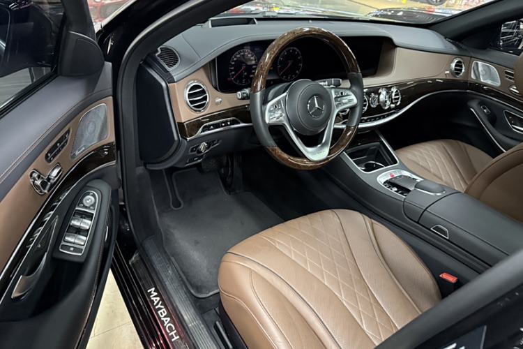 Used Mercedes-Benz Maybach S-Class 2019 S 450 4MATIC Interior 2