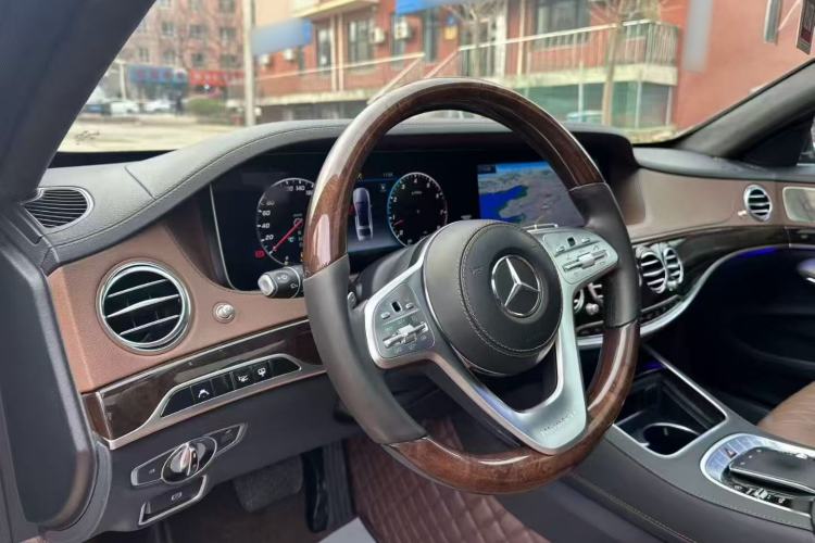 Used Mercedes-Benz Maybach S-Class 2019 S 450 4MATIC Interior 2