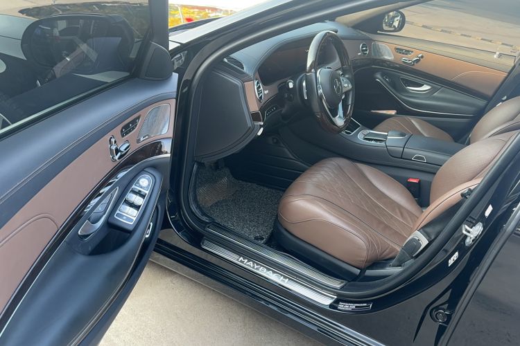 Used Mercedes-Benz Maybach S-Class 2019 S 560 4MATIC Interior 2