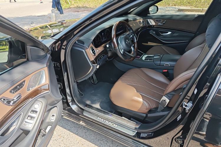 Used Mercedes-Benz Maybach S-Class 2019 S 450 4MATIC Interior 3