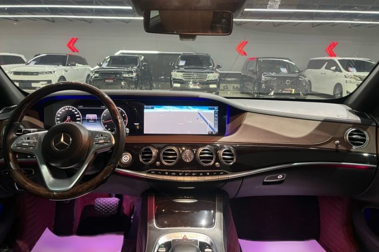 Used Mercedes-Benz Maybach S-Class 2019 S 450 4MATIC Interior 5