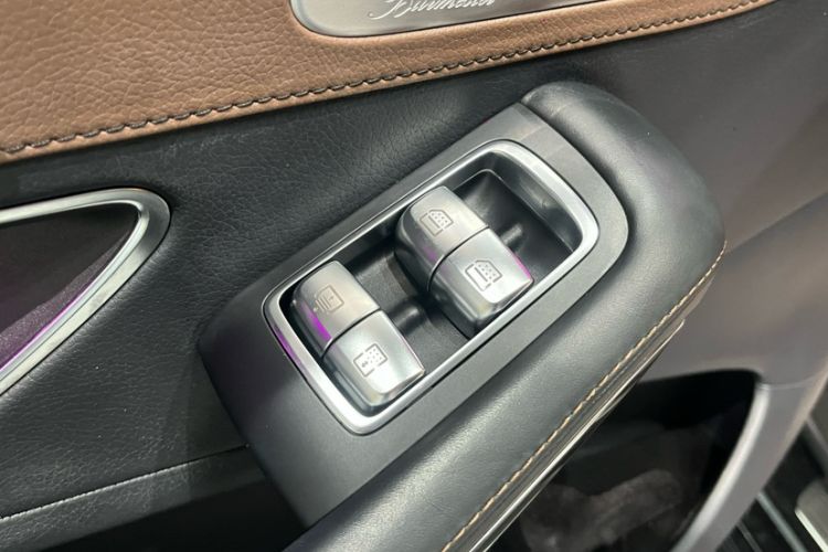 Used Mercedes-Benz Maybach S-Class 2019 S 450 4MATIC Interior 9