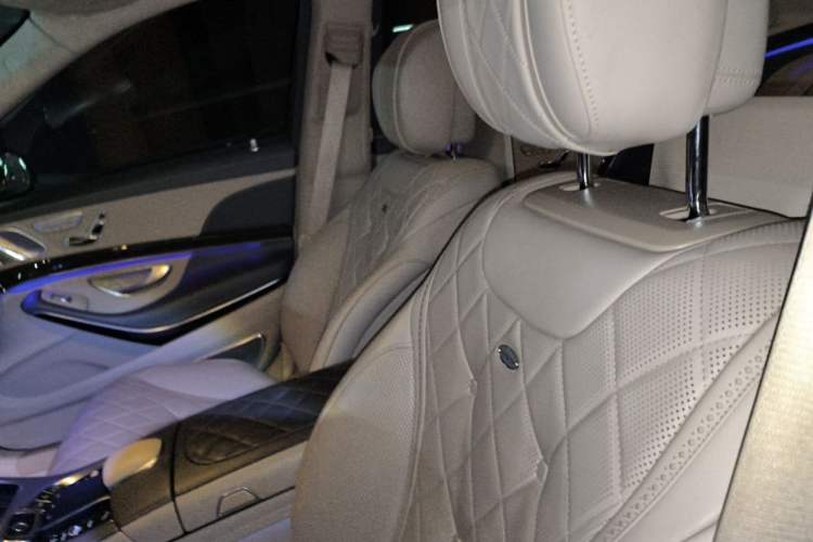 Used Mercedes-Benz Maybach S-Class 2019 S 680 Dual-Tone Collector's Edition Left Front Seat