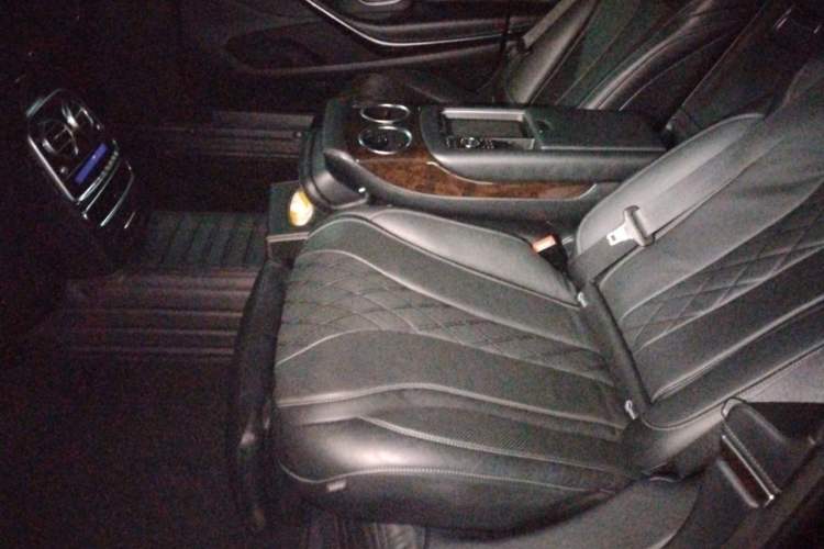Used Mercedes-Benz Maybach S-Class 2019 S 450 4MATIC Left Rear Seat