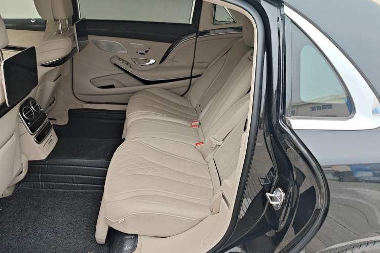 Used Mercedes-Benz Maybach S-Class 2019 S 450 4MATIC Left Rear Seat