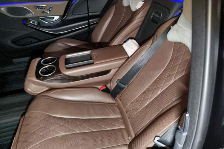 Used Mercedes-Benz Maybach S-Class 2019 S 450 4MATIC Left Rear Seat