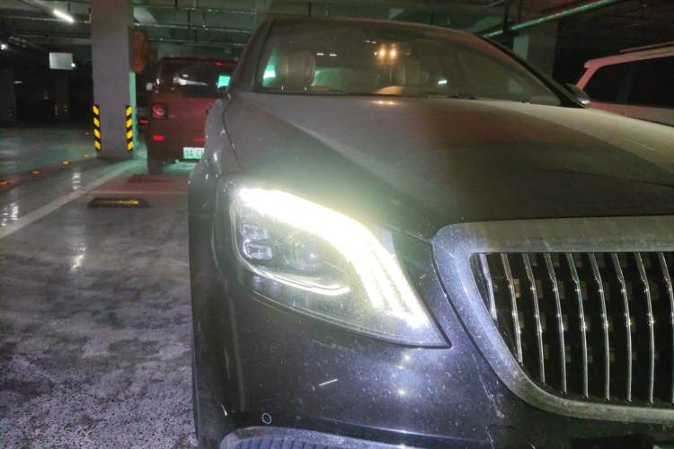 Used Mercedes-Benz Maybach S-Class 2019 S 450 4MATIC Right Front Headlight