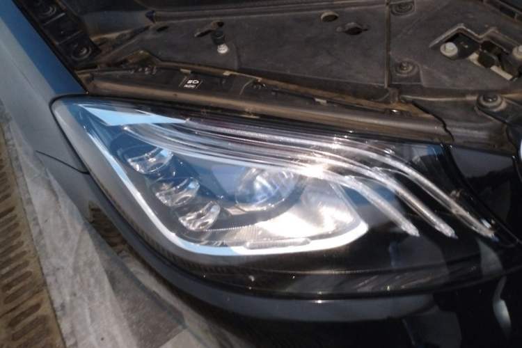 Used Mercedes-Benz Maybach S-Class 2019 S 450 4MATIC Right Front Headlight