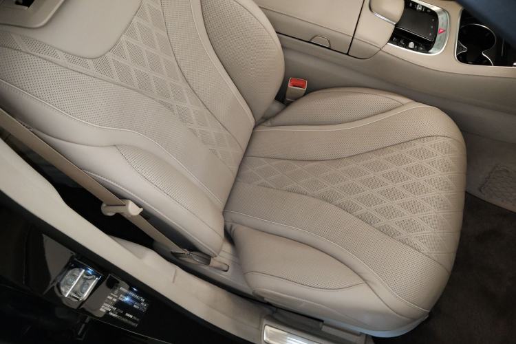 Used Mercedes-Benz Maybach S-Class 2019 Refresh S 450 4MATIC Right Front Seat