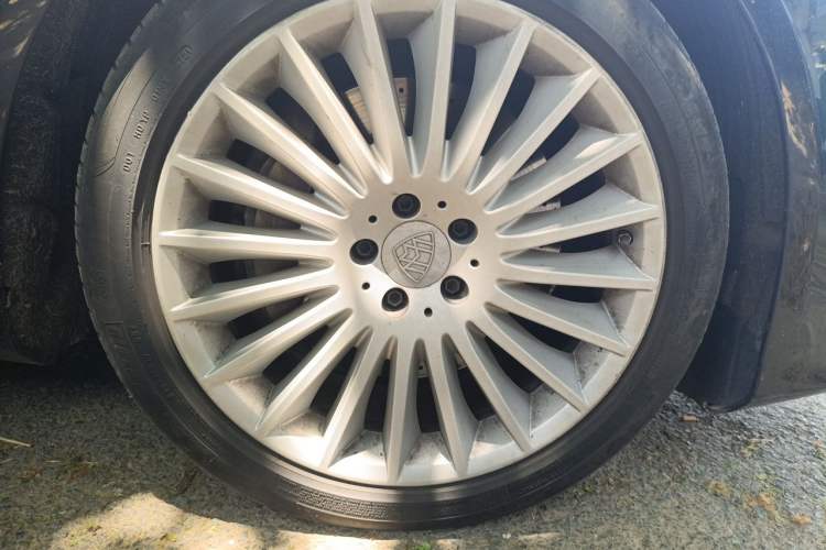 Used Mercedes-Benz Maybach S-Class 2019 S 450 4MATIC Right Front Wheel Hub