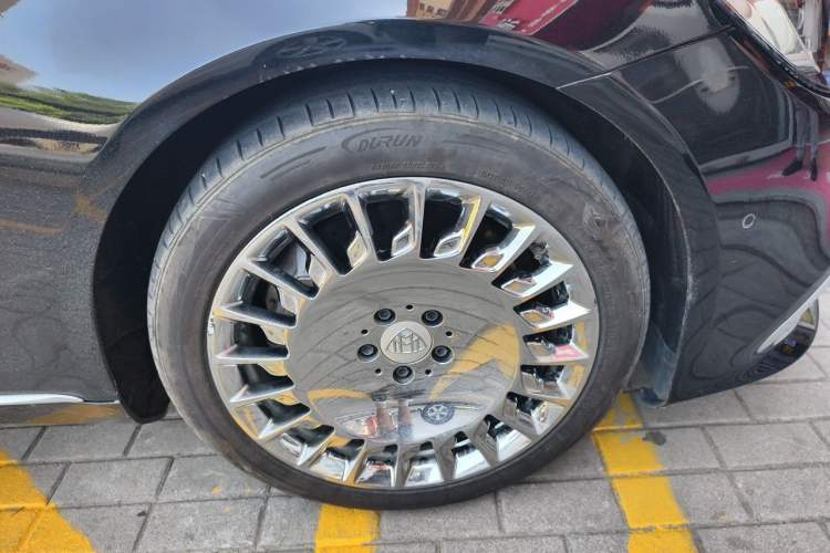 Used Mercedes-Benz Maybach S-Class 2019 Refresh S 450 4MATIC Right Front Wheel Hub