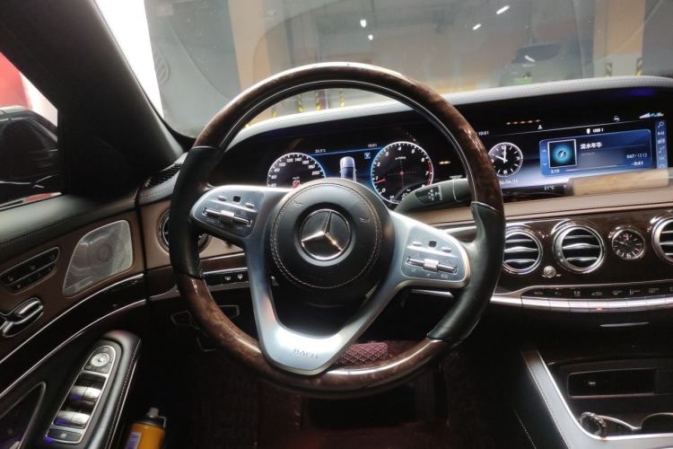 Used Mercedes-Benz Maybach S-Class 2019 S 450 4MATIC Steering Wheel