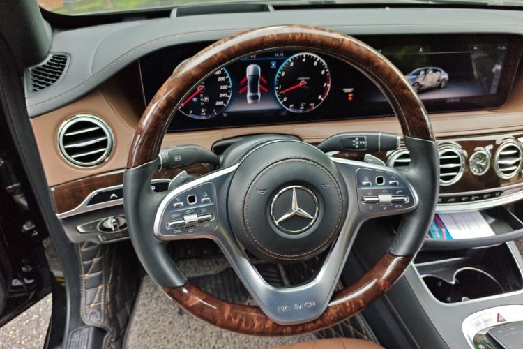 Used Mercedes-Benz Maybach S-Class 2019 S 450 4MATIC Steering Wheel