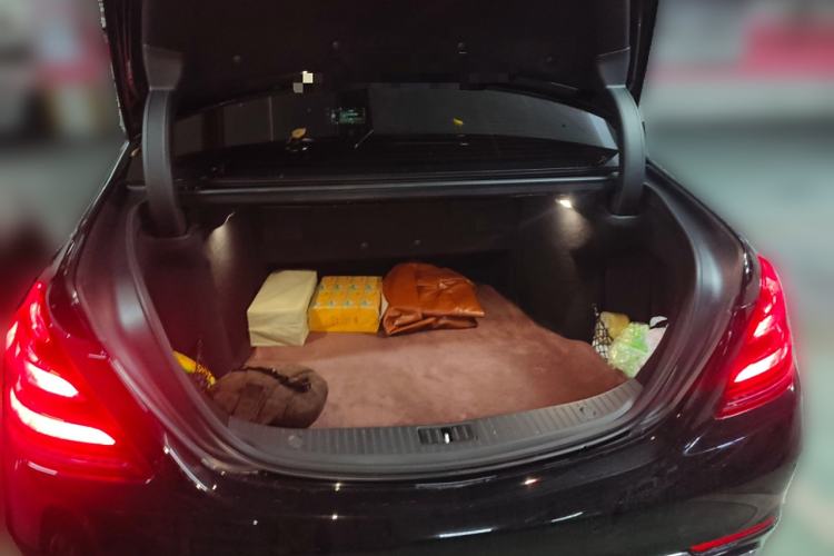 Used Mercedes-Benz Maybach S-Class 2019 S 450 4MATIC Trunk