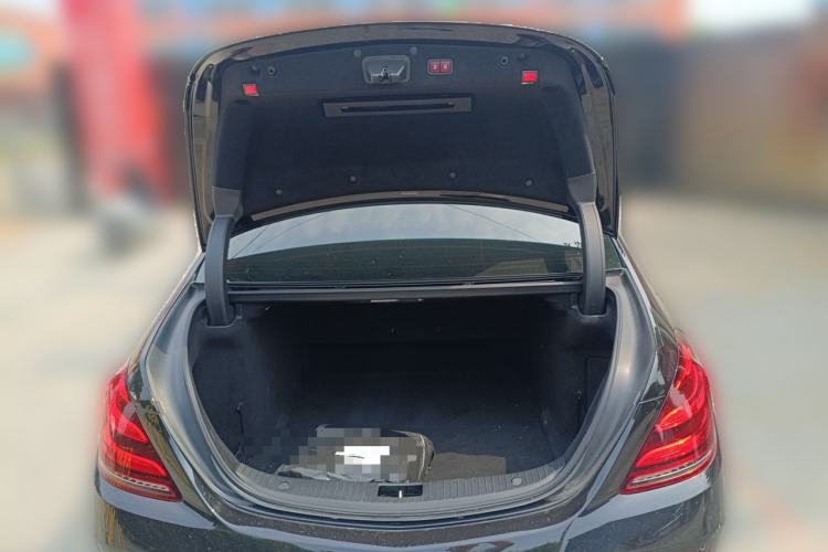 Used Mercedes-Benz Maybach S-Class 2019 S 450 4MATIC Trunk