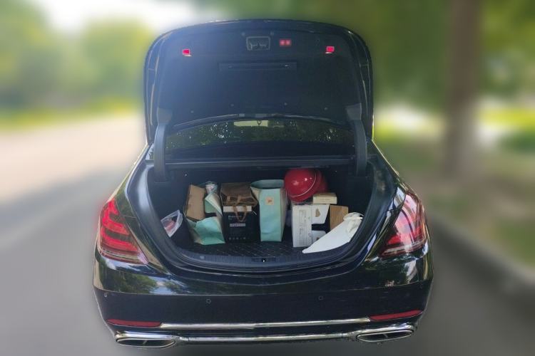 Used Mercedes-Benz Maybach S-Class 2019 S 450 4MATIC Trunk
