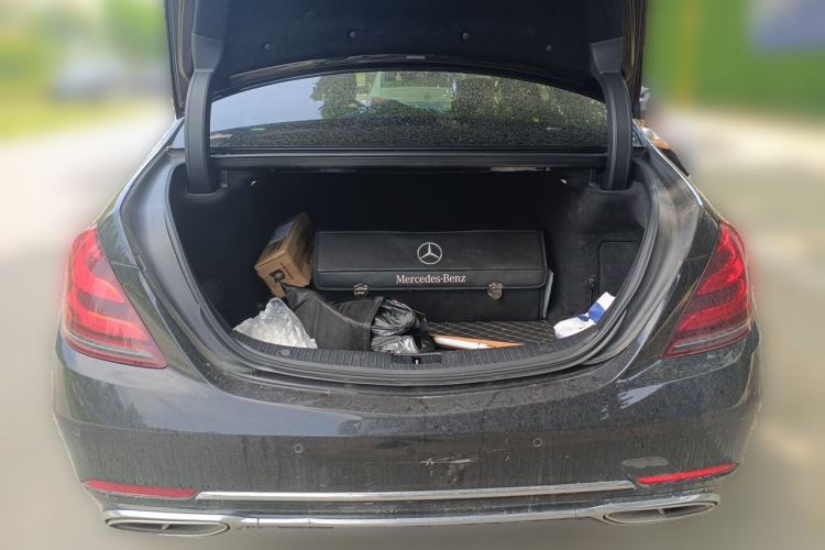 Used Mercedes-Benz Maybach S-Class 2019 S 450 4MATIC Trunk