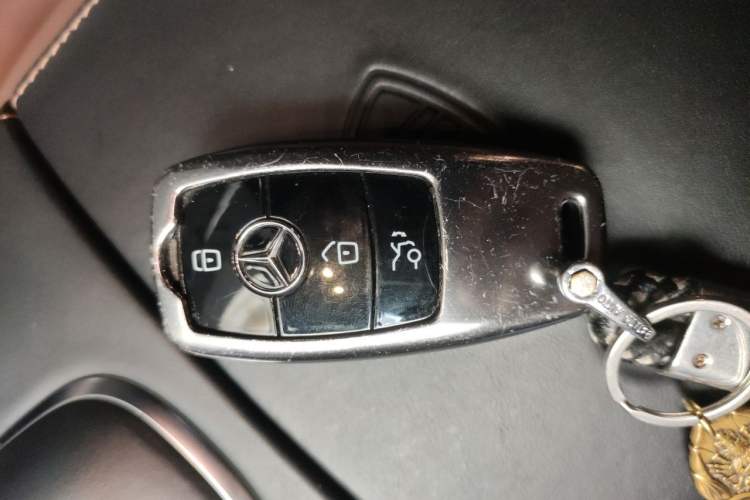 Used Mercedes-Benz Maybach S-Class 2019 S 450 4MATIC Vehicle Key